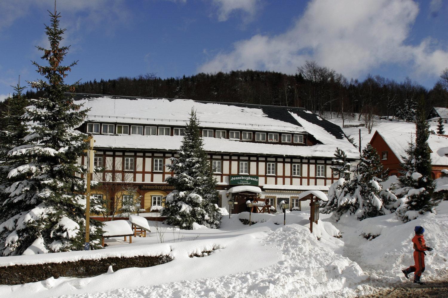 Wanderhotel Sonnebergbaude Waltersdorf  Bagian luar foto