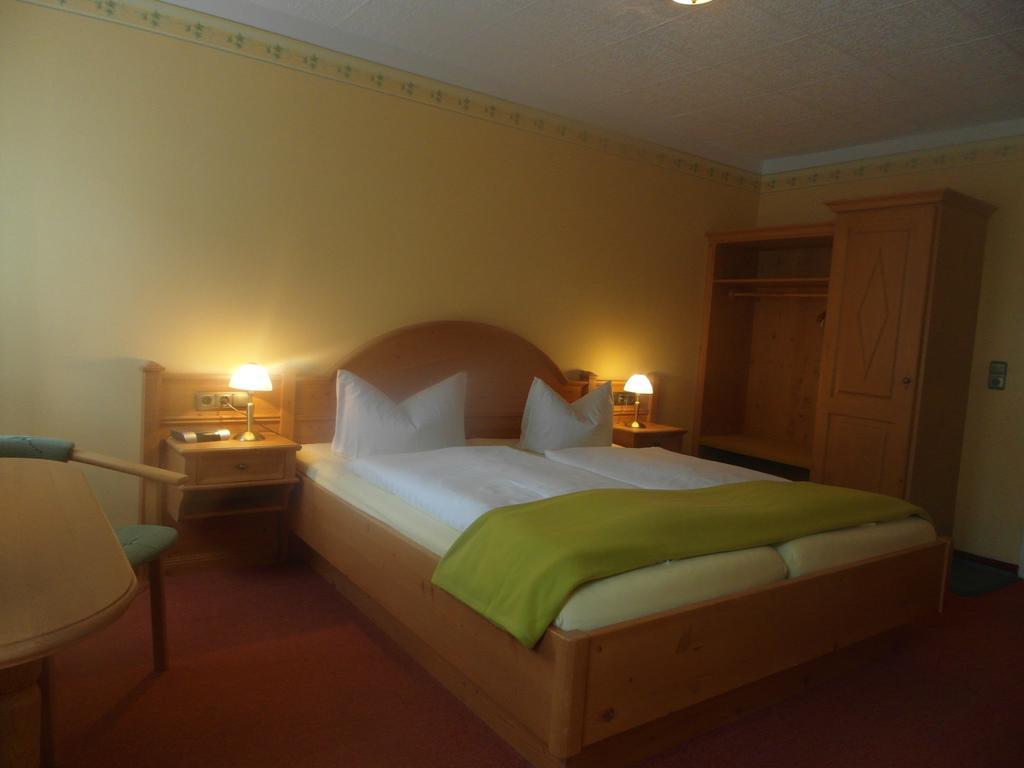 Wanderhotel Sonnebergbaude Waltersdorf  Bagian luar foto